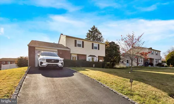 756 BURDETT, Upper Chichester, PA 19014