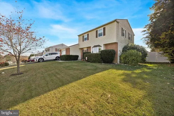756 BURDETT, Upper Chichester, PA 19014