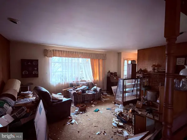 800 FALCON LN, West Chester, PA 19382