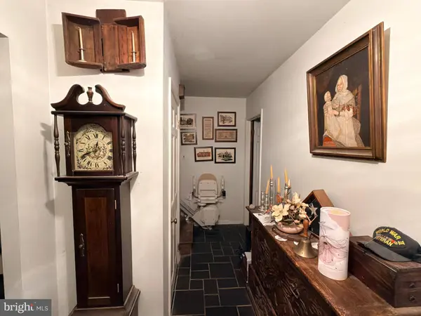 1038 EDGEWOOD CHASE, Glen Mills, PA 19342