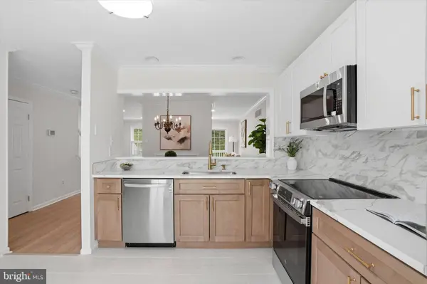 2305 WESTFIELD CT #2305, Newtown Square, PA 19073