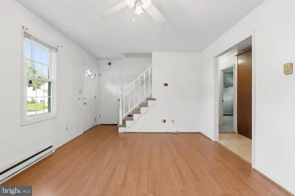 24 WETHERBURN DR, Downingtown, PA 19335