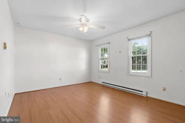 24 WETHERBURN DR, Downingtown, PA 19335