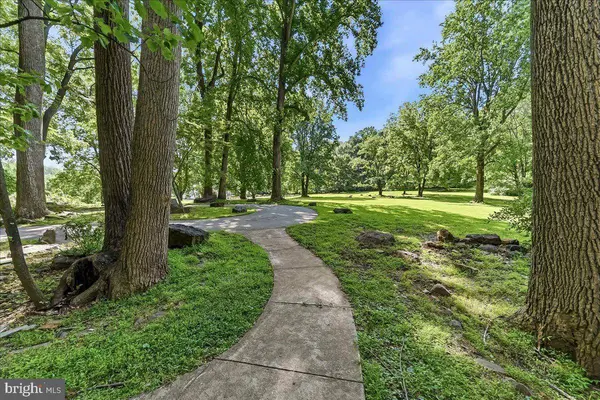 200 PHEASANT RUN RD, West Chester, PA 19380