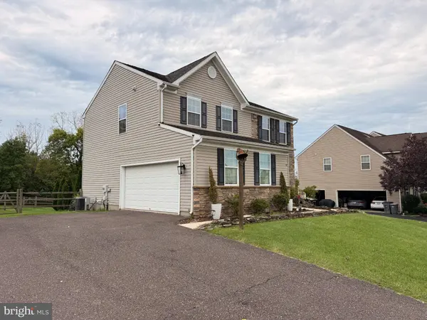 138 MEADOWSIDE DR, Douglassville, PA 19518