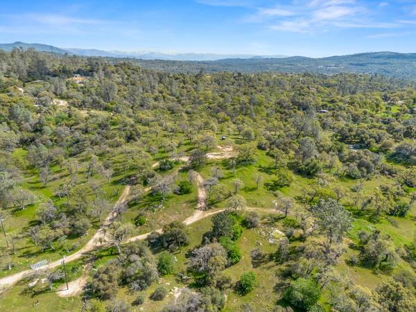 33542 Longo RD, Coarsegold, CA 93614