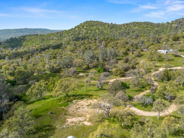 33542 Longo RD, Coarsegold, CA 93614