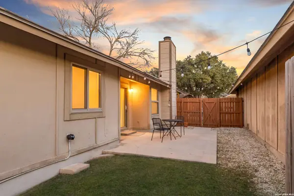 12043 Stoney Xing, San Antonio, TX 78247