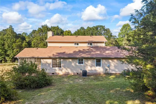 323 Lake Forest CIR, Anderson, SC 29625