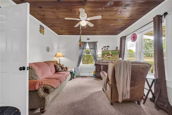 102 N Bibb ST, Westminster, SC 29693