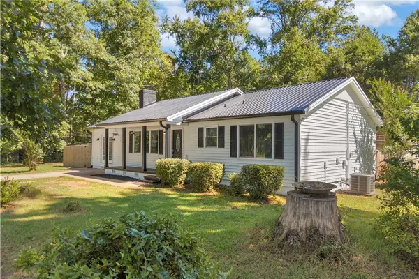 1614 Manse Jolly RD, Anderson, SC 29621