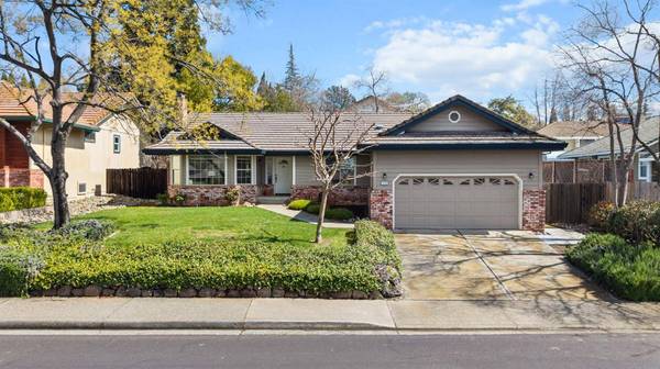1435 Foxridge CIR, Auburn, CA 95603