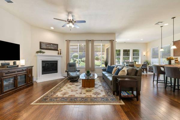 3696 Miners Ravine DR, Roseville, CA 95661