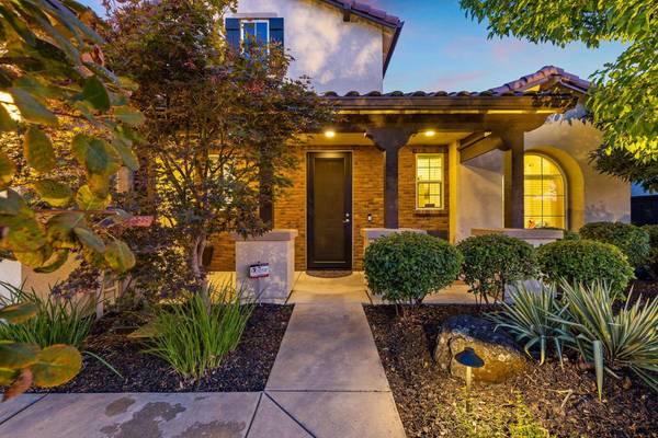 3696 Miners Ravine DR, Roseville, CA 95661