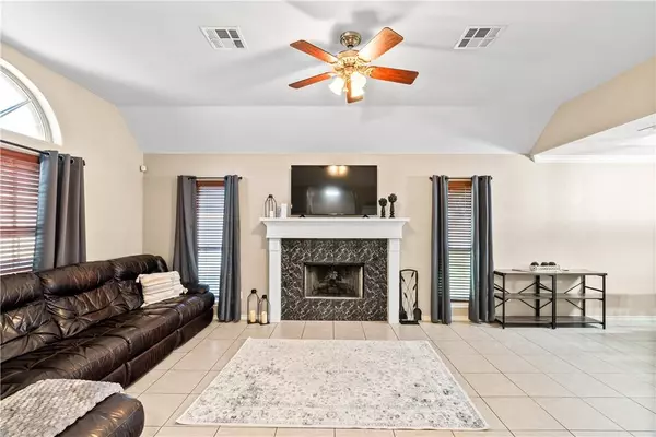 3837 Brockhampton CT, Corpus Christi, TX 78414