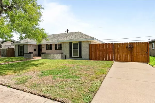 3818 Kingston DR, Corpus Christi, TX 78415