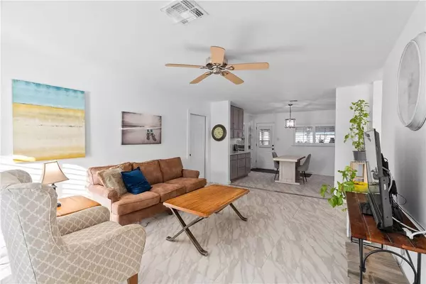 2806 Ransom Island DR, Corpus Christi, TX 78418