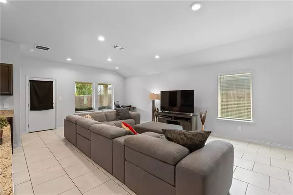 12026 Mochi WAY, Corpus Christi, TX 78410