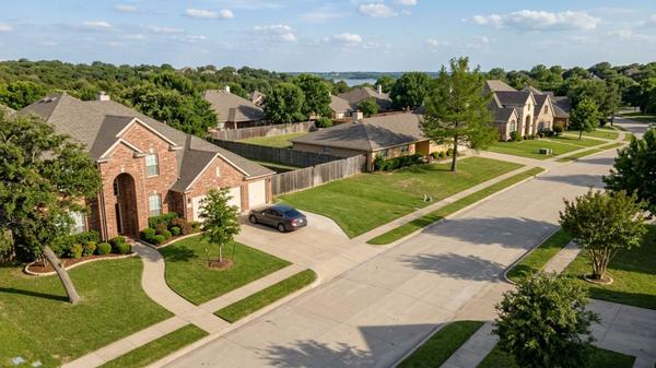 Highland Village, TX vs Fort Worth: Comparing Denton and Tarrant County Real Estate