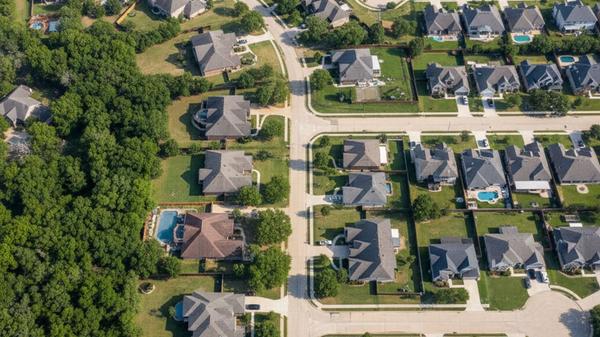 Moving to North Texas: Flower Mound, TX vs Highland Village, TX in 2026