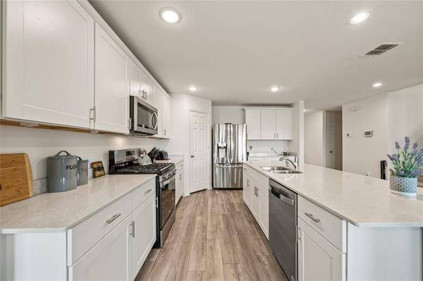 1008 Valerian Drive, Haslet, TX 76052