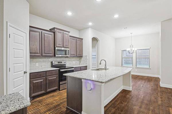 3261 Glorioso Drive, Royse City, TX 75189