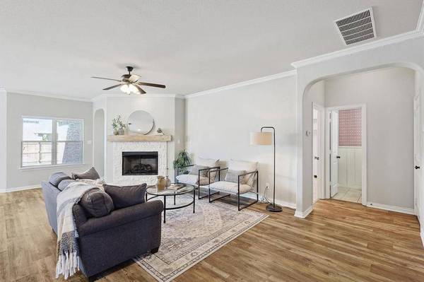 7225 Laguna Del Campo Trail, Fort Worth, TX 76131