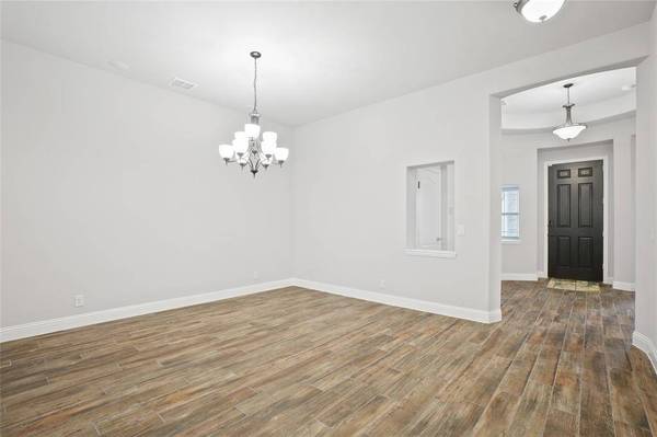 9100 Amistad Lane, Denton, TX 76226