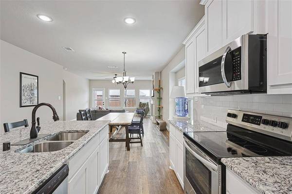 537 Oleander Drive, Royse City, TX 75189