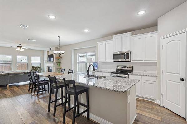 537 Oleander Drive, Royse City, TX 75189