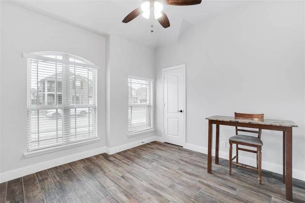 9100 Amistad Lane, Denton, TX 76226