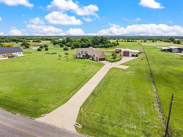 2424 County Road 613, Farmersville, TX 75442