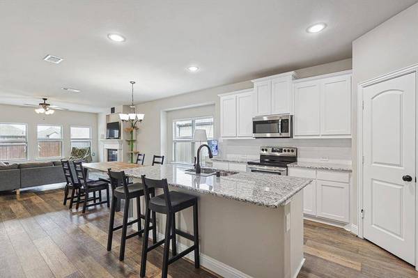537 Oleander Drive, Royse City, TX 75189