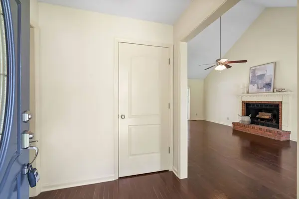 810 Burton Trl, Adams, TN 37010