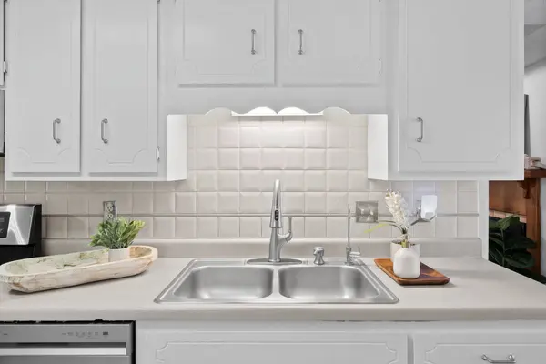 325 Dunbrook Dr, Clarksville, TN 37043