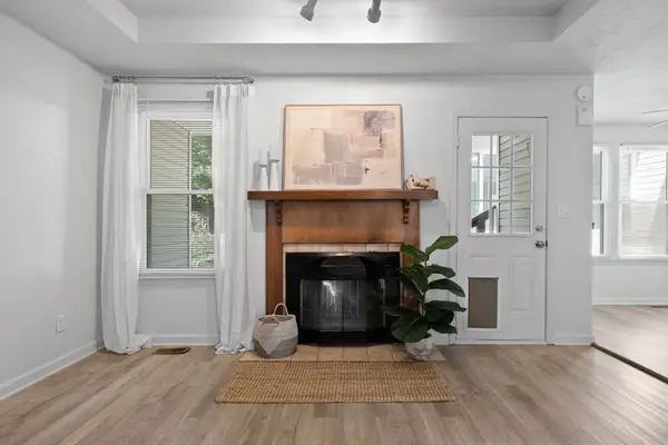 325 Dunbrook Dr, Clarksville, TN 37043