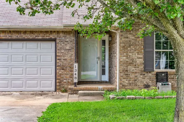 1348 Chucker Dr, Clarksville, TN 37042