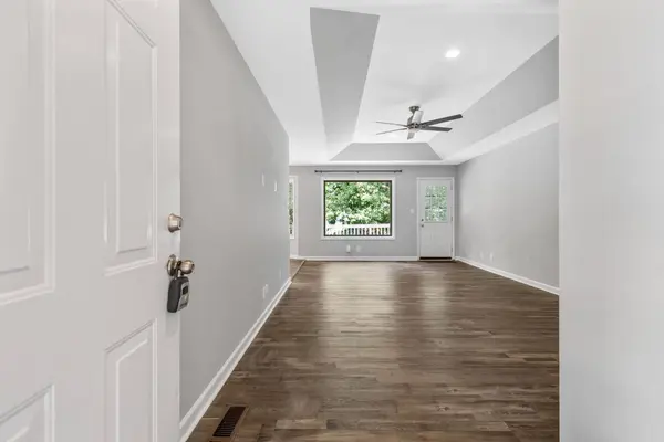 1348 Chucker Dr, Clarksville, TN 37042