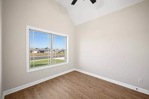 427 Blue Ridge Ct, Clarksville, TN 37043