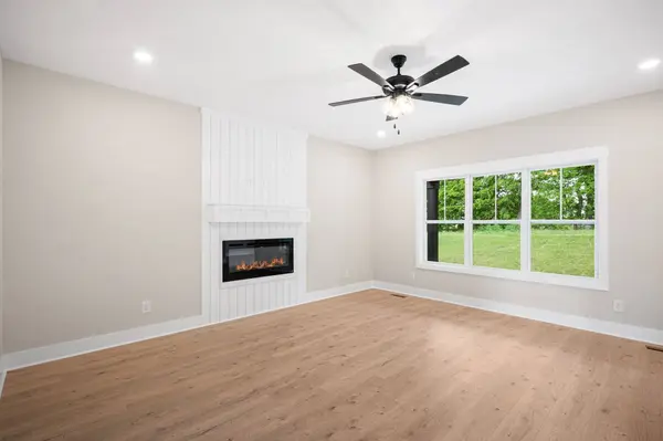 431 Blue Ridge Ct, Clarksville, TN 37043