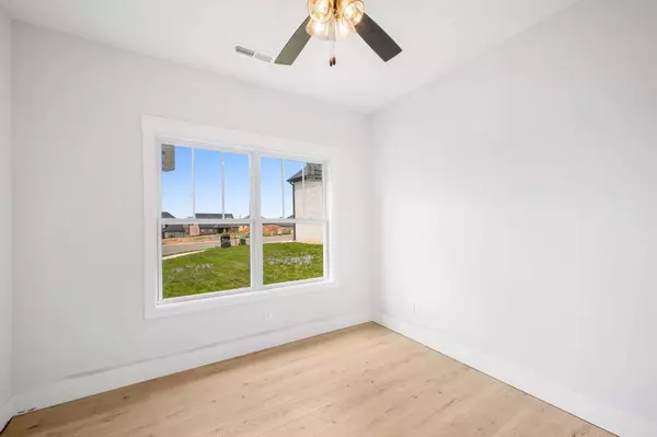 415 Blue Ridge Ct, Clarksville, TN 37043