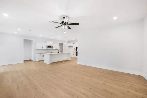 415 Blue Ridge Ct, Clarksville, TN 37043