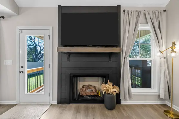 260 Kildeer Dr, Clarksville, TN 37040