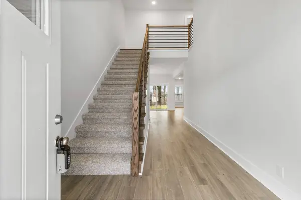 978 Alton Dr, Clarksville, TN 37043