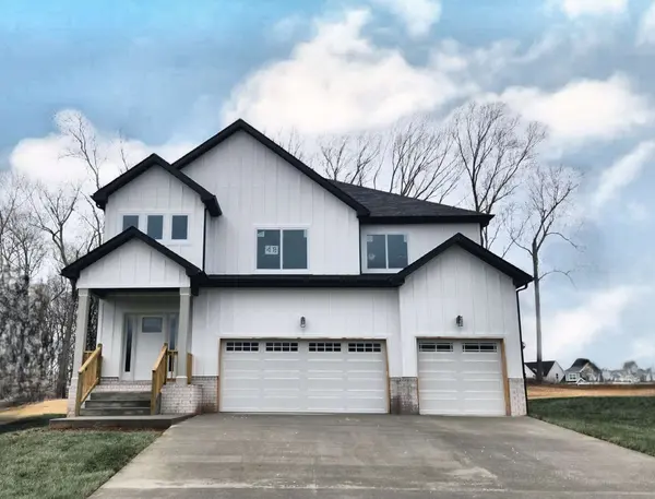 978 Alton Dr, Clarksville, TN 37043