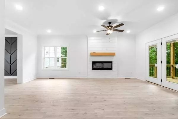 7 East Old Ashland City Rd, Clarksville, TN 37043