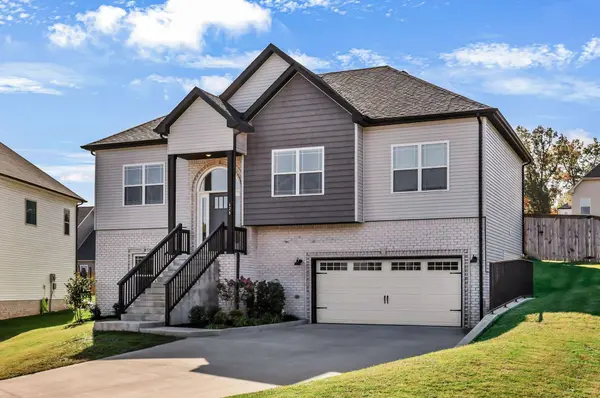 628 Creighton Ct, Clarksville, TN 37043