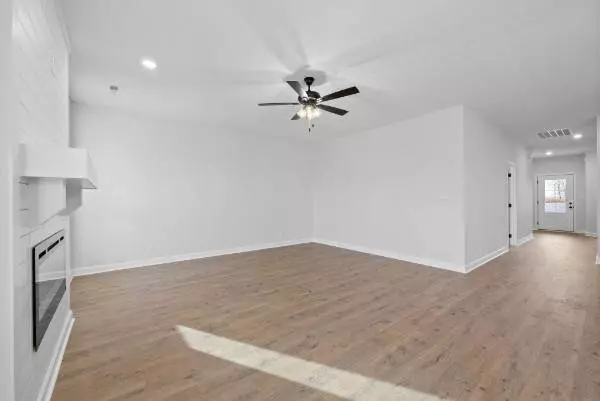 310 Galway Dr, Clarksville, TN 37042