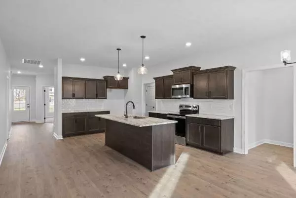 310 Galway Dr, Clarksville, TN 37042