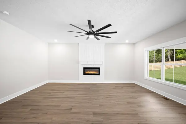 48 Powell Rd, Clarksville, TN 37043